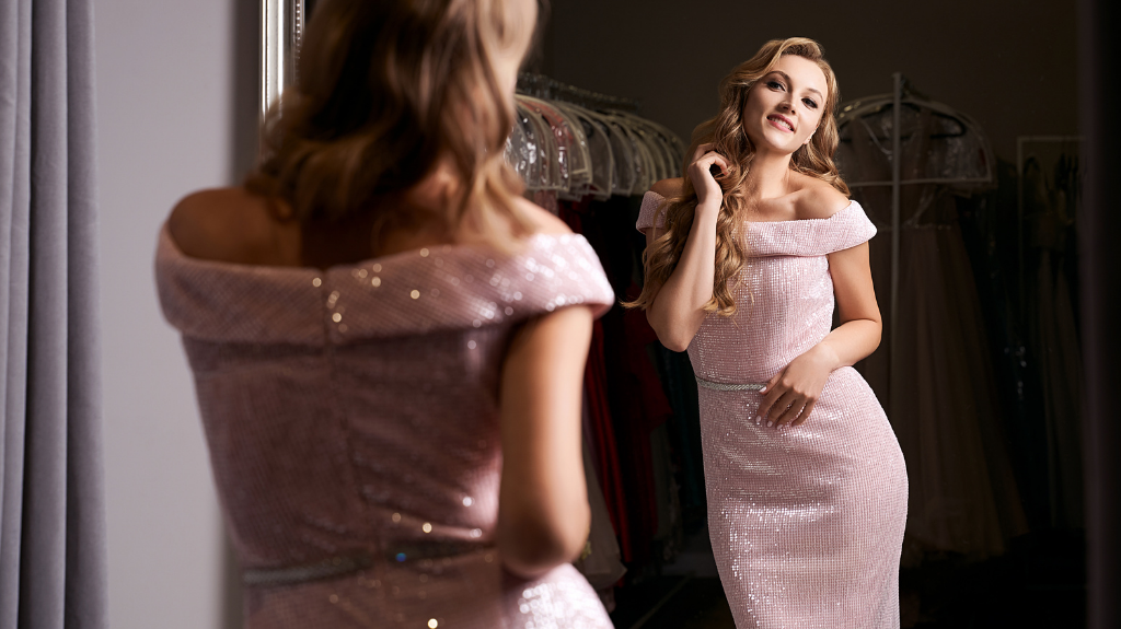 BE SOIRÉE-READY IN THESE  EVENING GOWNS