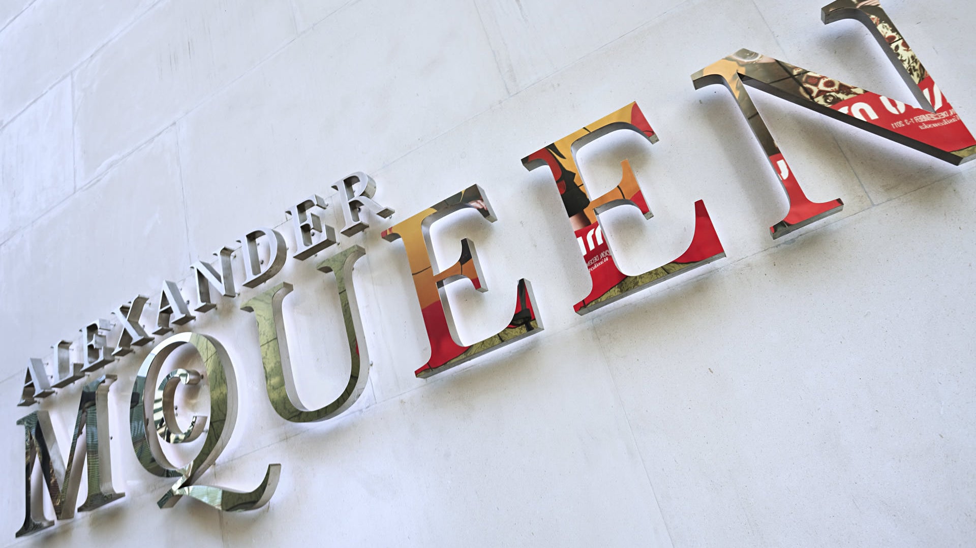 HISTORY OF ALEXANDER MCQUEEN