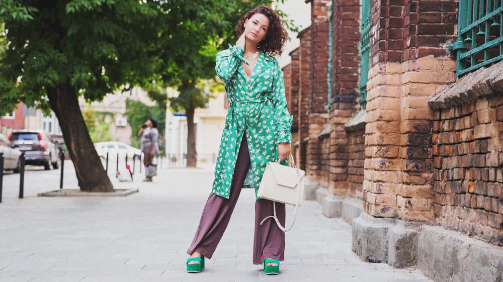 FALL COLORS THAT AREN’T PUMPKIN SPICE LATTE