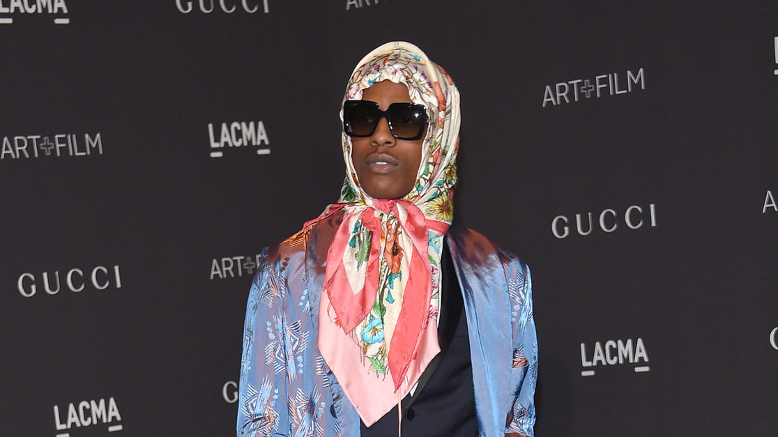 WHO THE MUSIC STARS ARE WEARING