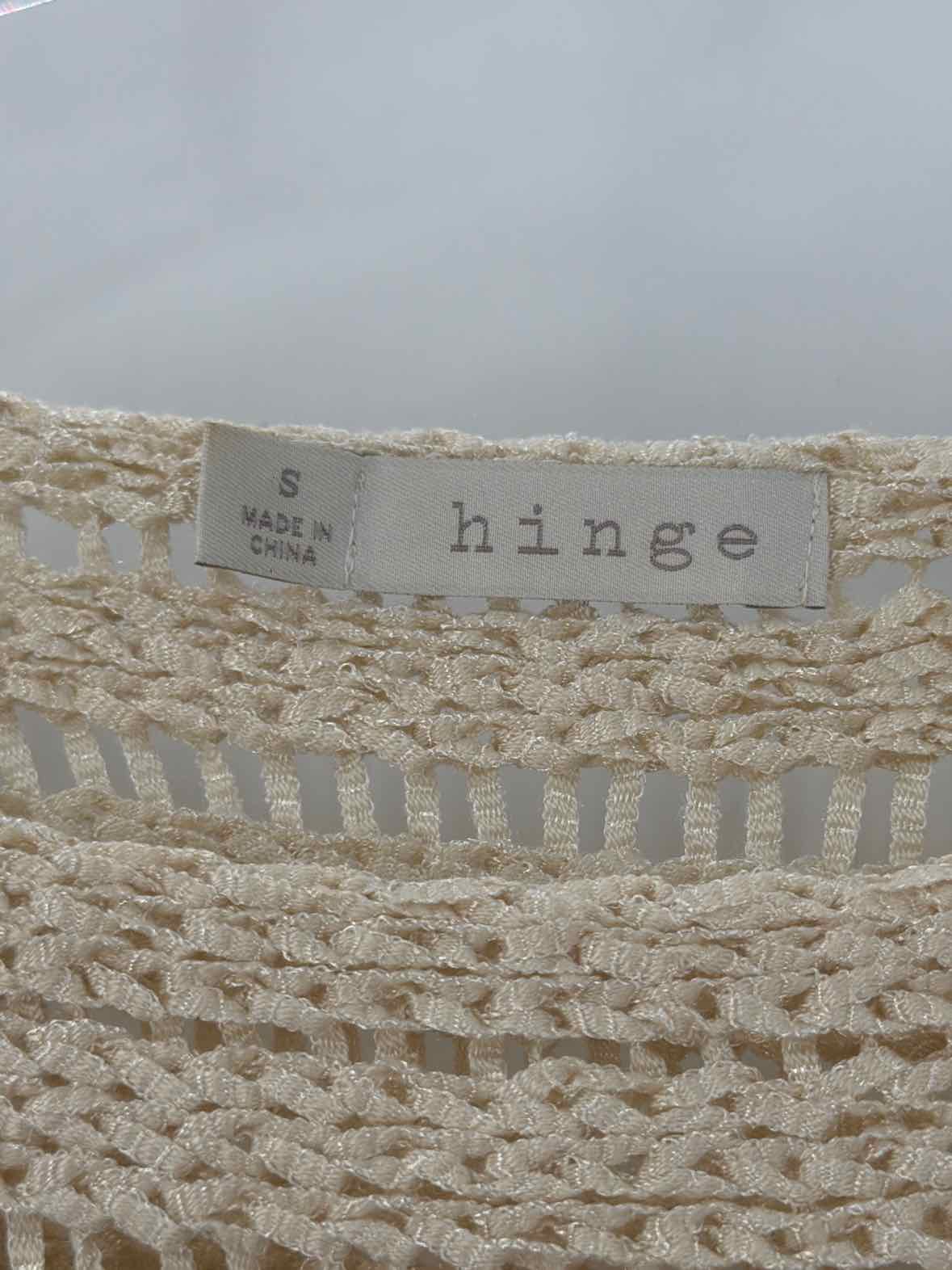 Pre-Owned Hinge Ivory Size Small Short Sleeve Sweater | True Fashionistas.