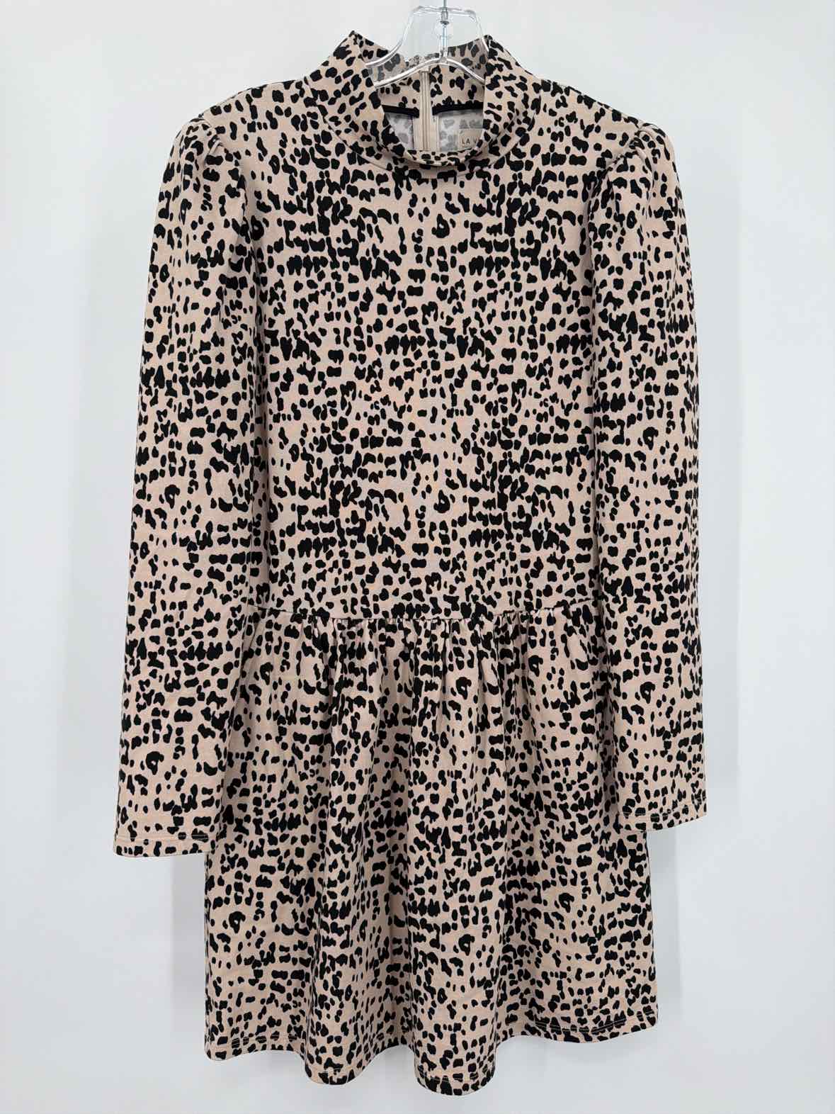 Pre-Owned Hem & Thread Grey Size Medium Long Short Sleeve Dress | True Fashionistas.