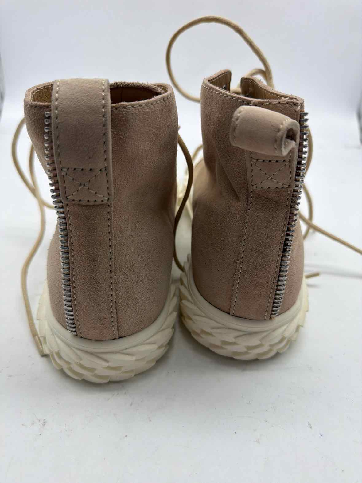 Pre-Owned Giuseppe Zanotti Tan Size 8 Ankle Boots | True Fashionistas.
