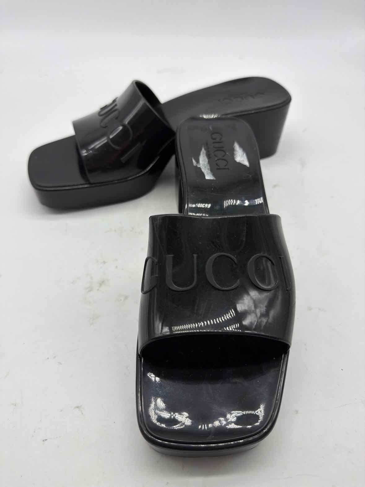 Pre-Owned Gucci Black Size 6 Jelly Mule Sandals | True Fashionistas.