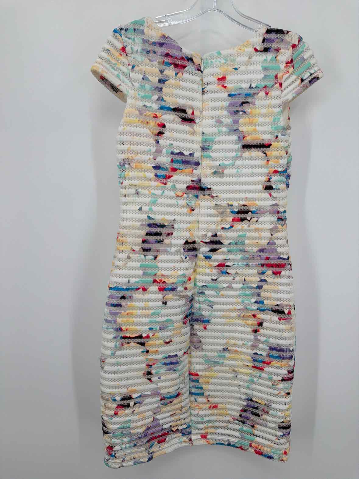 Pre-Owned Sangria White Size 4 Short Sleeveless Dress | True Fashionistas.