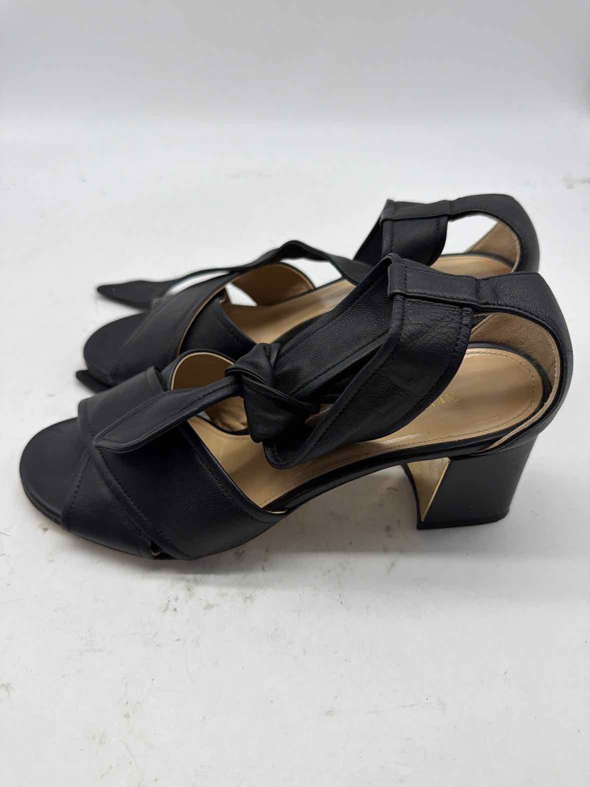 Pre-Owned Marion Parke Black Size 6.5 Strappy Heels | True Fashionistas.