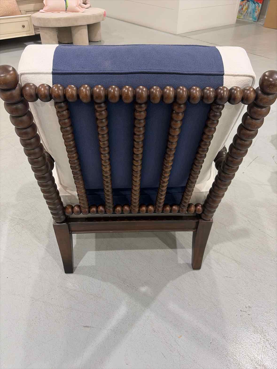 Blue and Whitel Fabric Living Room Spool Chair | True Fashionistas.
