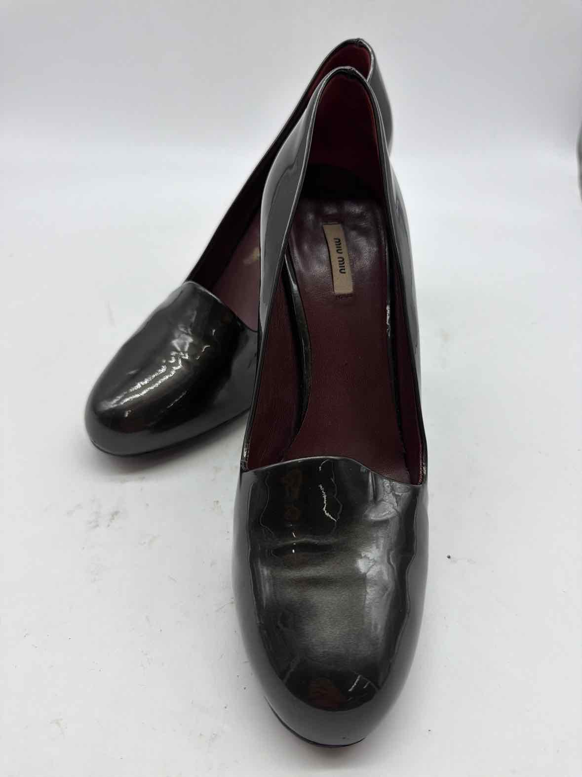 Pre-Owned Miu Miu Green Size 36 Pump Heels | True Fashionistas.