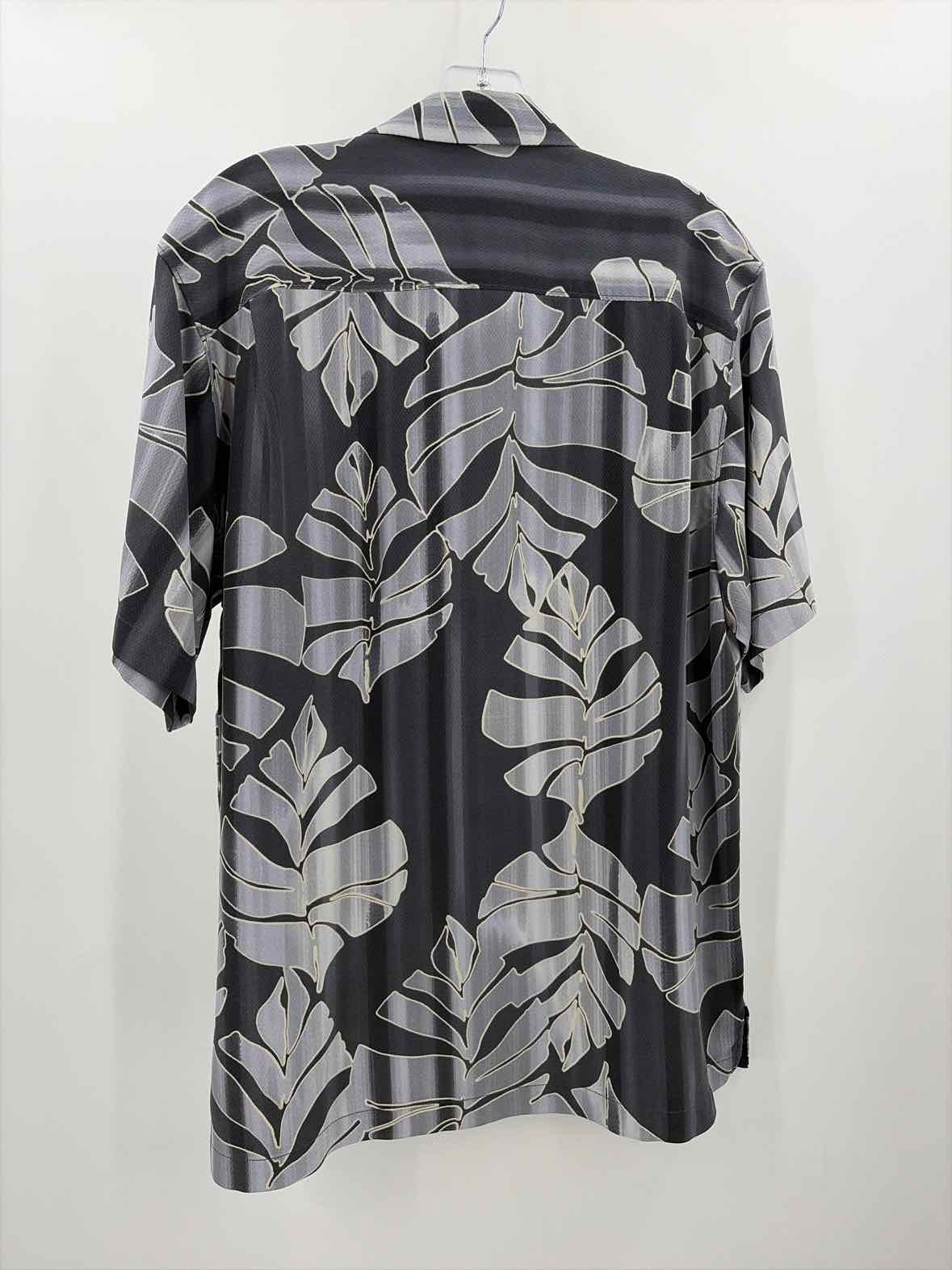 Pre-Owned Tommy Bahama Grey Silk Size Medium Men's Button Down | True Fashionistas.