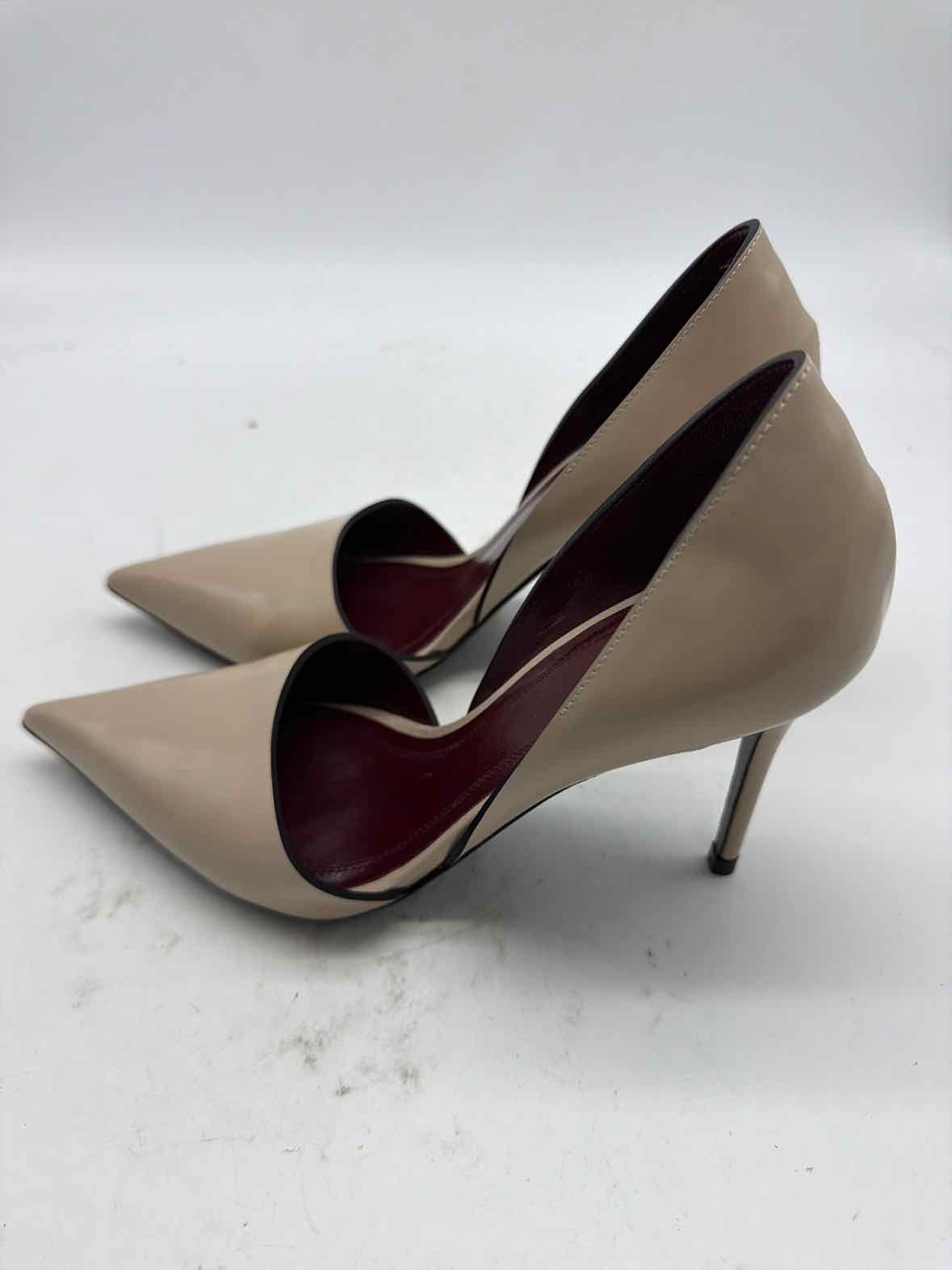 Pre-Owned Celine Tan Size 35 D'orsay Heels | True Fashionistas.