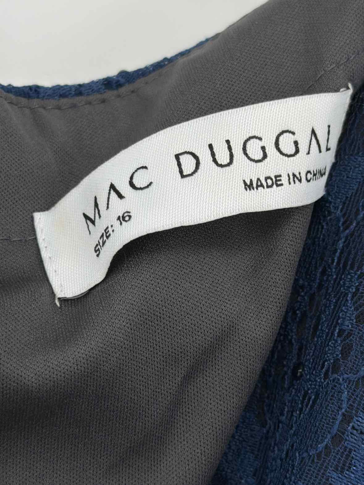 Pre-Owned Mac Duggal Navy Size 16 Lace Gown Long Evening Gown | True Fashionistas.