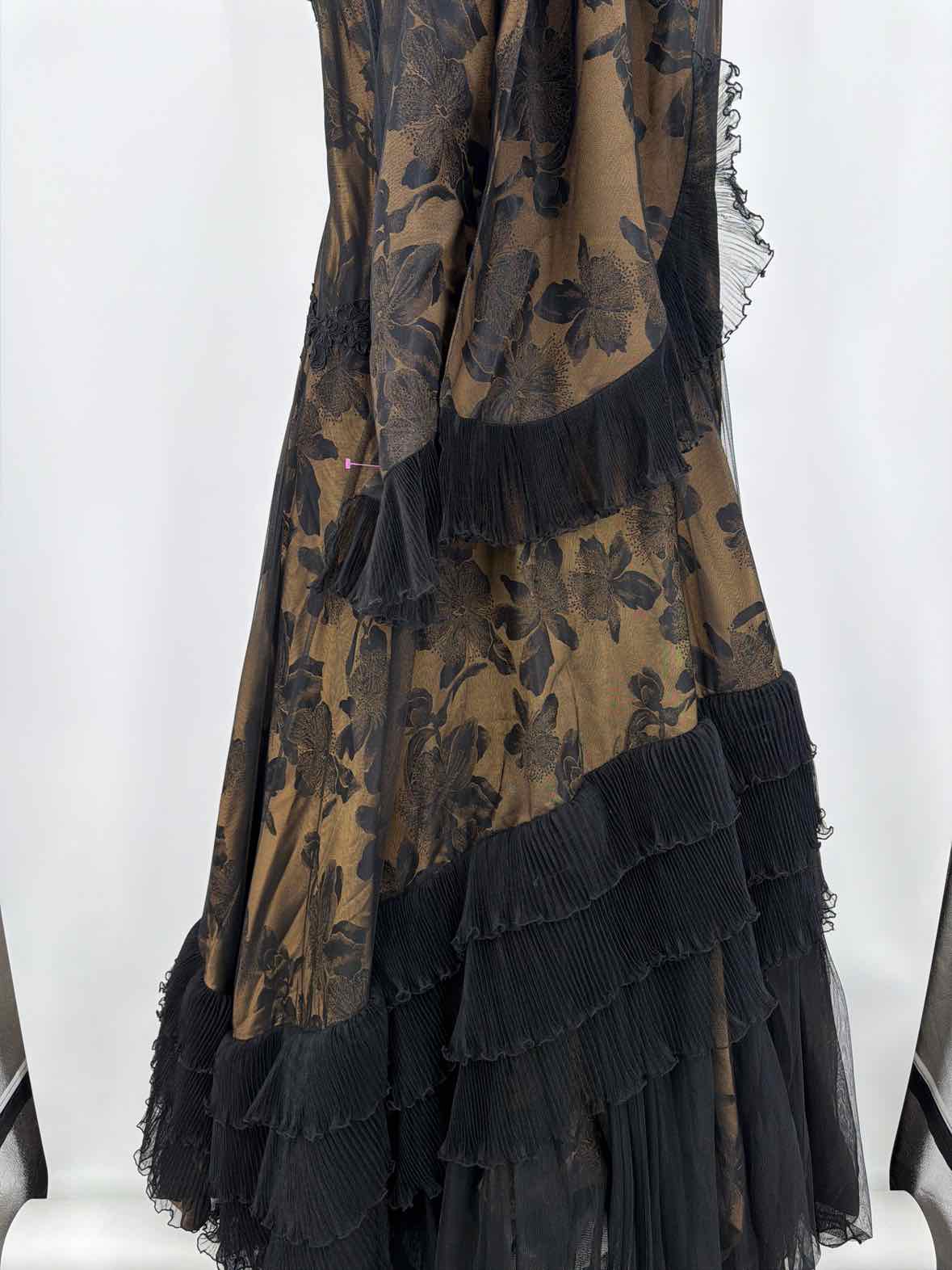 Pre-Owned Jovani Black Size 14 Lace Goddess Long Evening Gown | True Fashionistas.