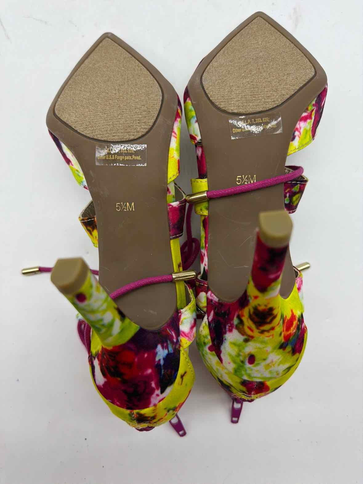Pre-Owned Guess Yellow Size 5.5 Strappy Flats | True Fashionistas.