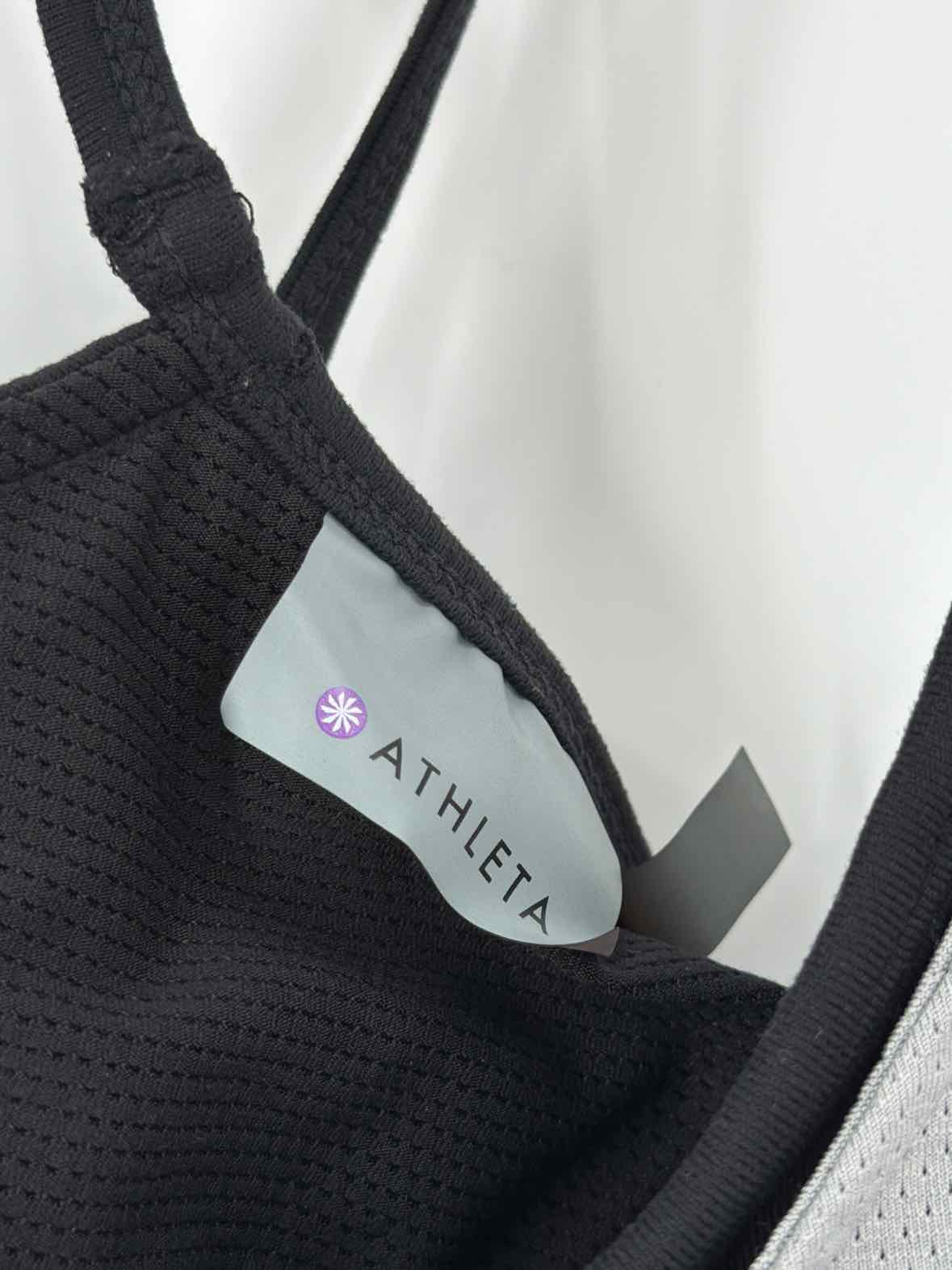 Pre-Owned Athleta Grey Size Large Athletic Tank | True Fashionistas.