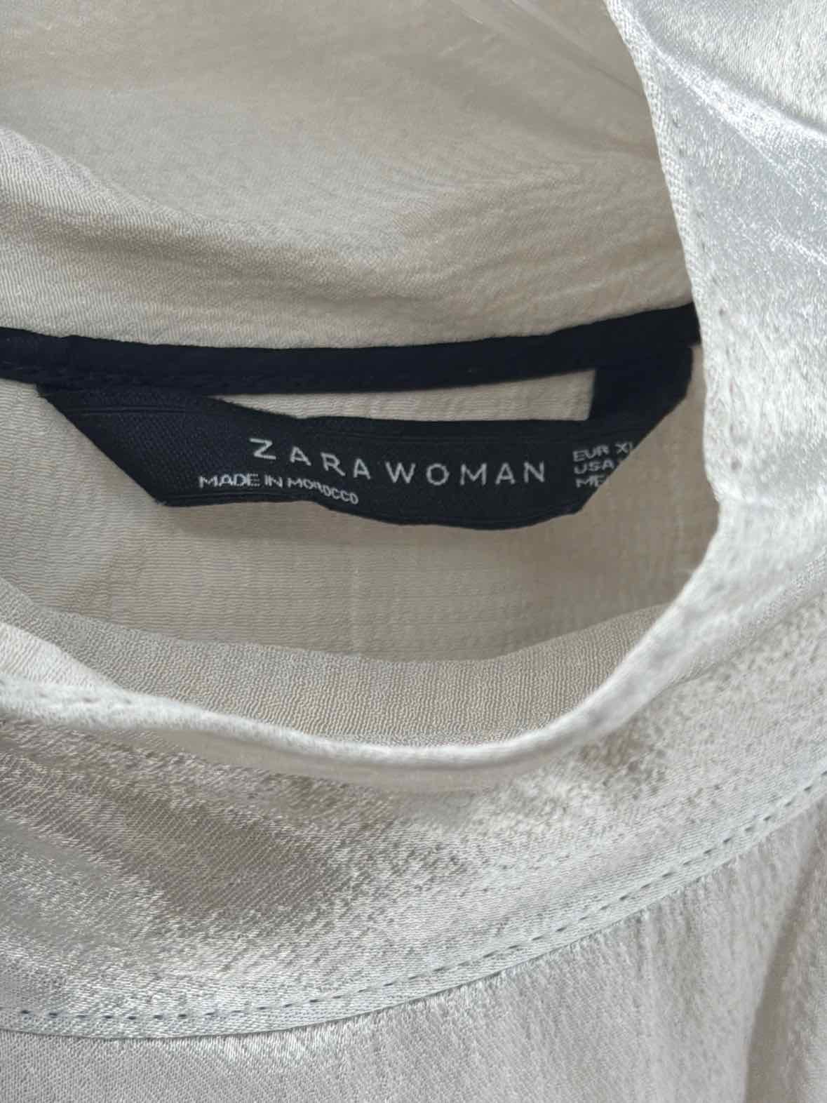 Pre-Owned Zara Silver Size XL Tank Top | True Fashionistas.