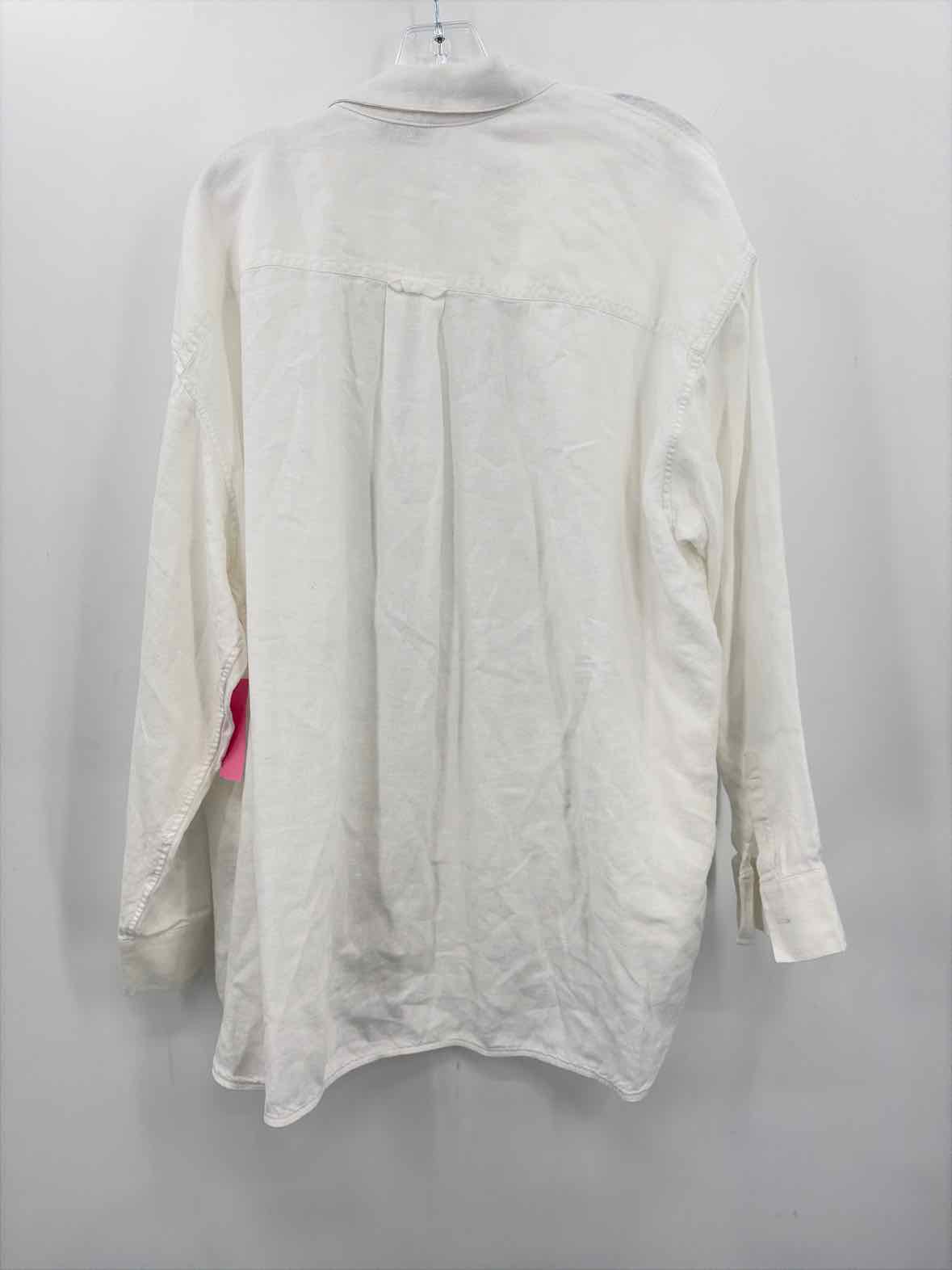 Athleta White Size 2X Button Down | True Fashionistas.