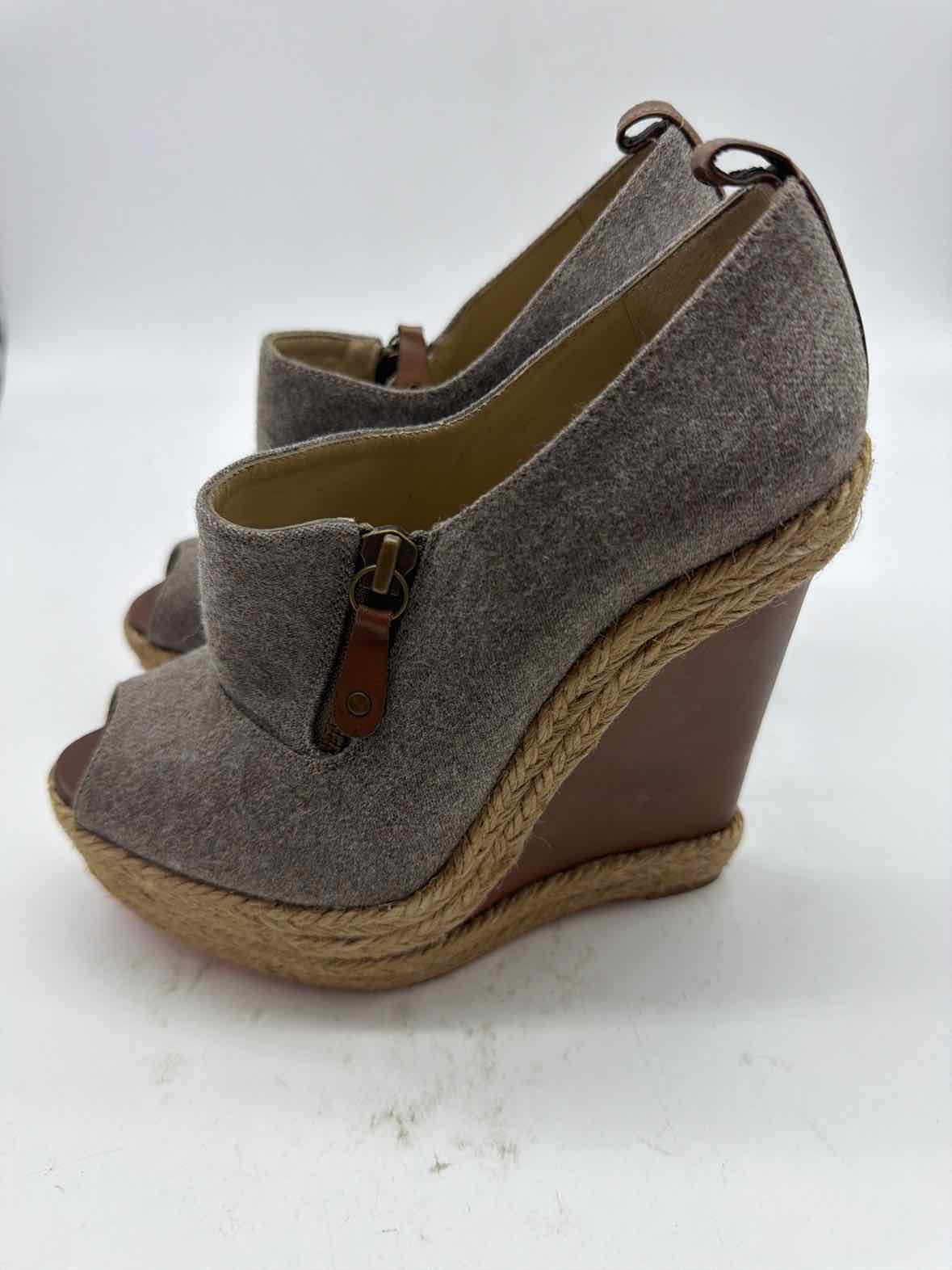 Pre-Owned Christian Louboutin Grey Size 6 Wedge Heels | True Fashionistas.