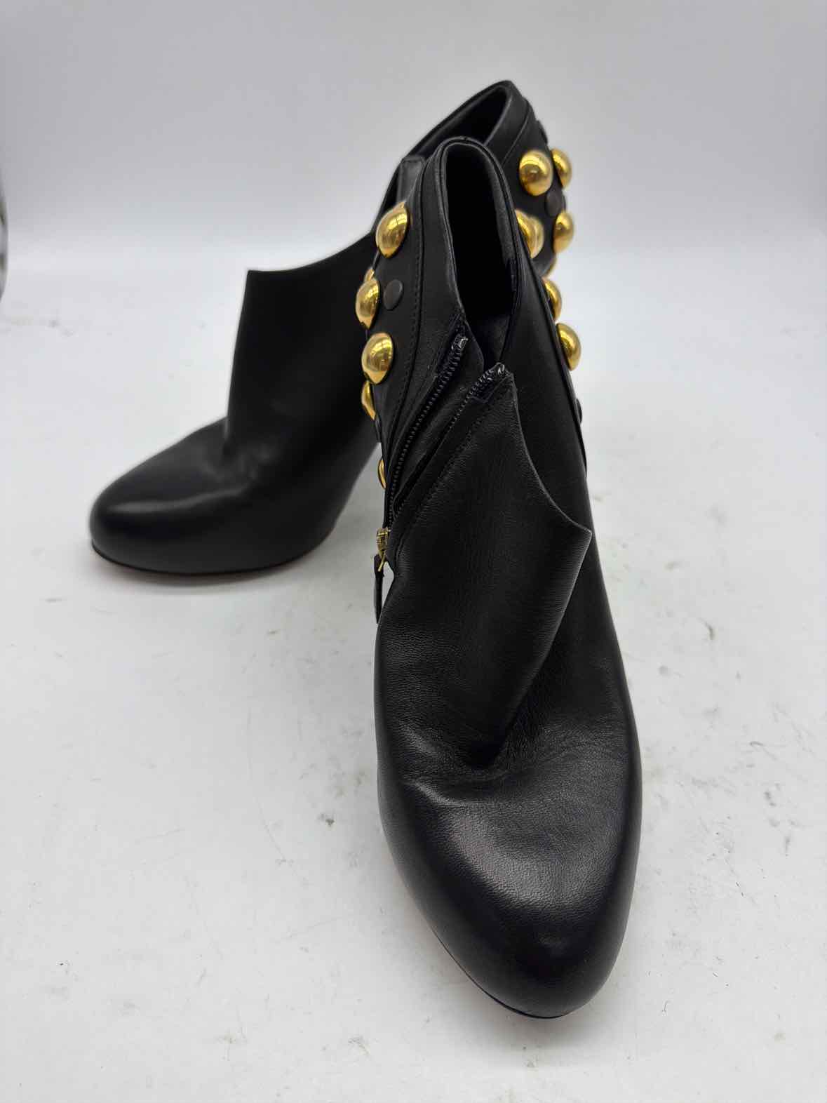 Pre-Owned Gucci Black Size 8.5 Leather Ankle Boots | True Fashionistas.