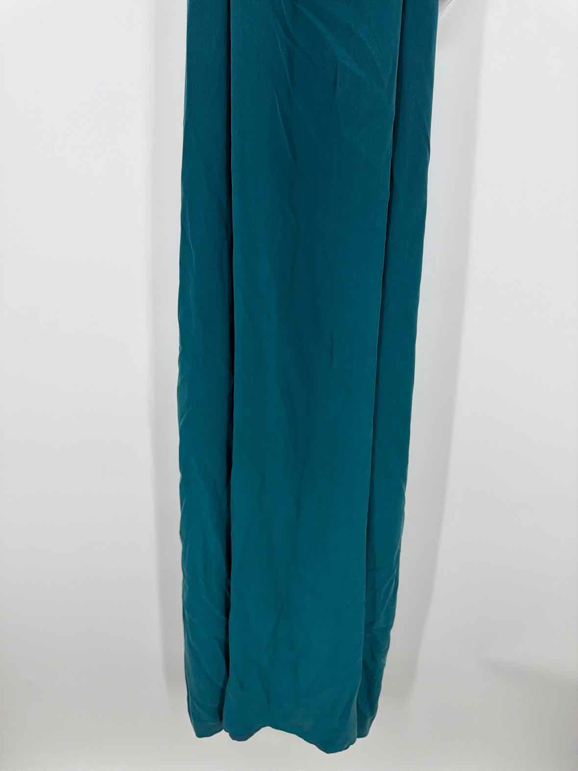 Pre-Owned The Eight Senses Blue Size Medium Long Sleeveless Dress | True Fashionistas.