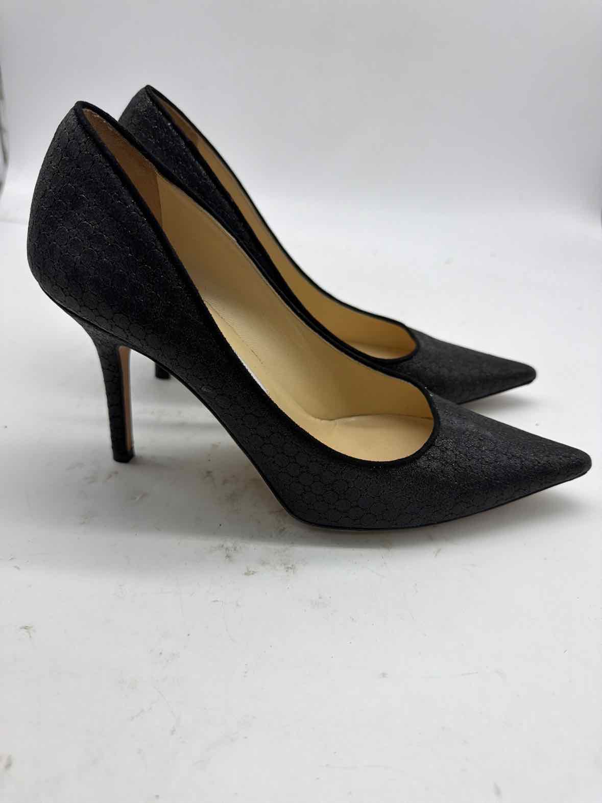 Pre-Owned Jimmy Choo Black Size 7 Pump Heels | True Fashionistas.
