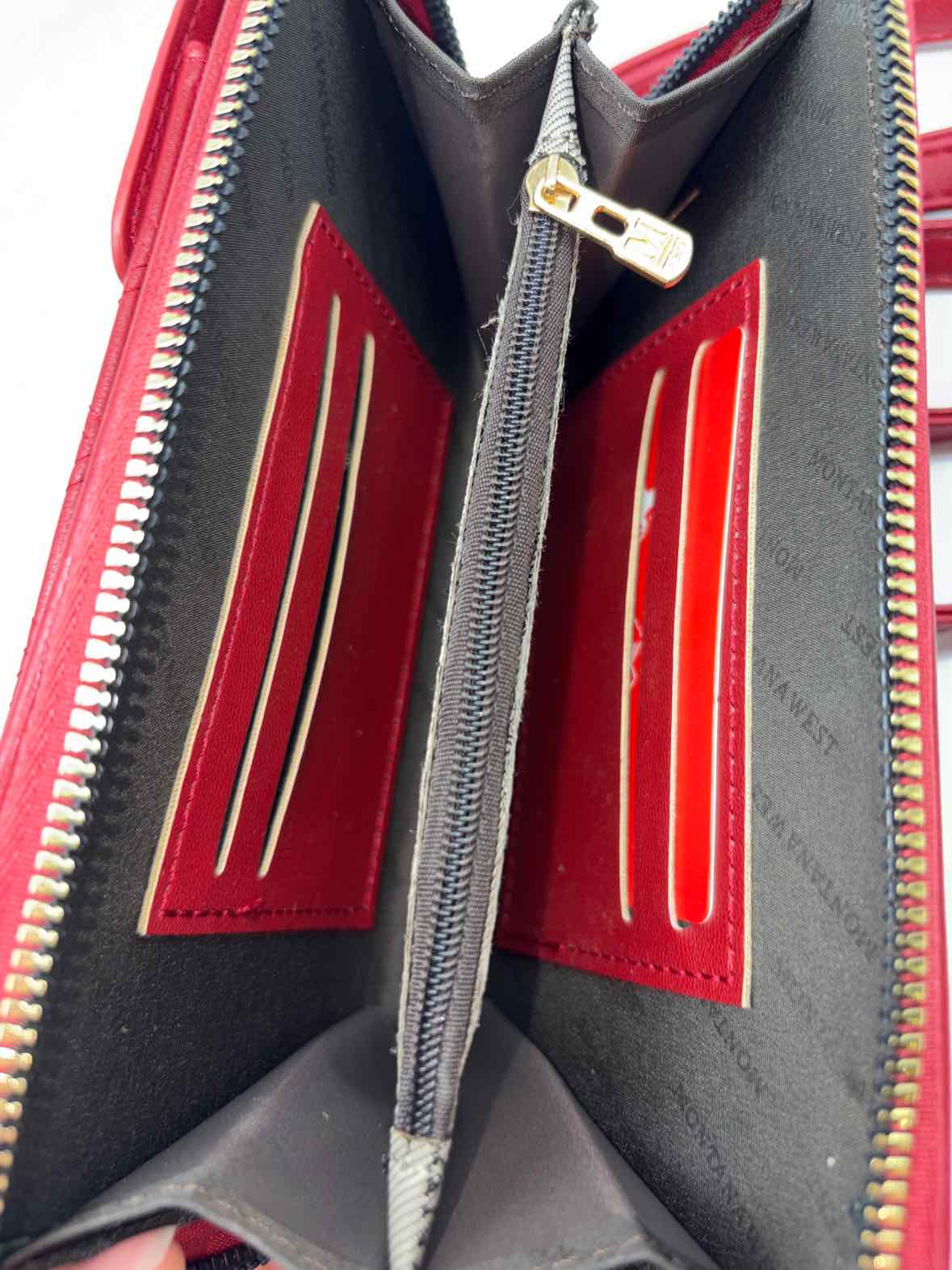 Pre-Owned Montana West Red Crossbody Crossbody | True Fashionistas.