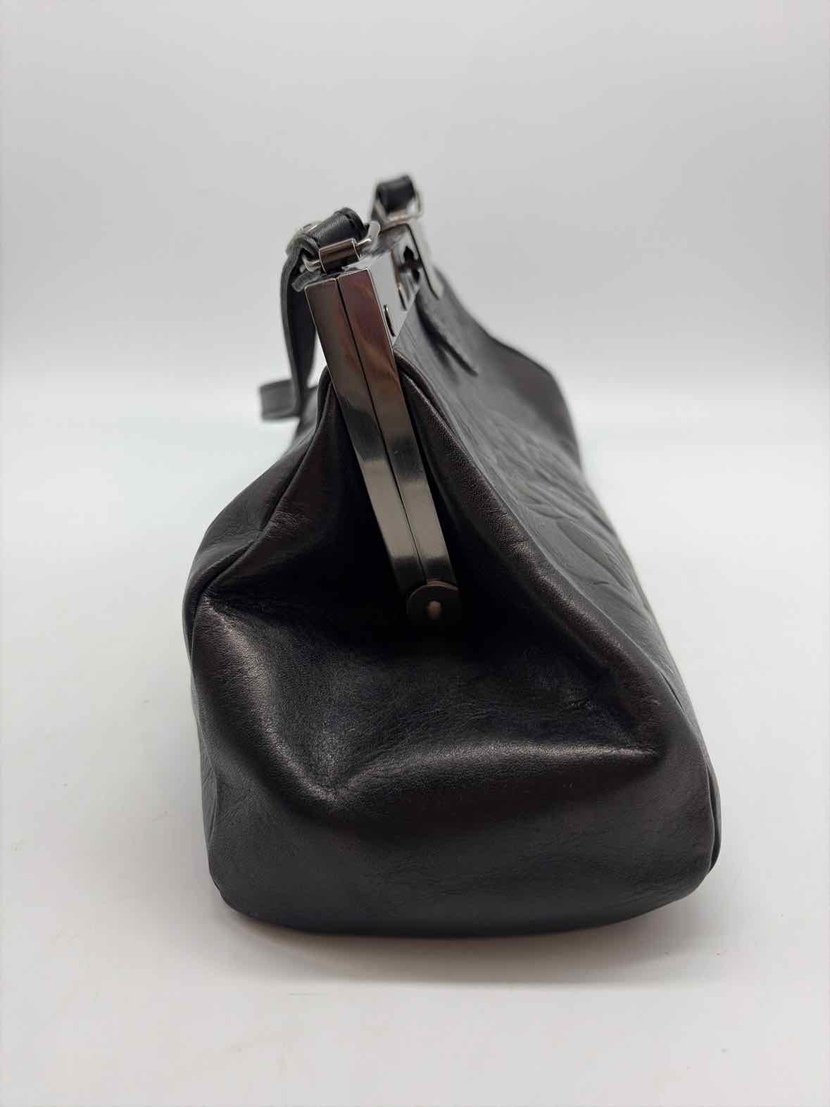 Pre-Owned Patricia Nash Black Small Handbag Small Handbag | True Fashionistas.