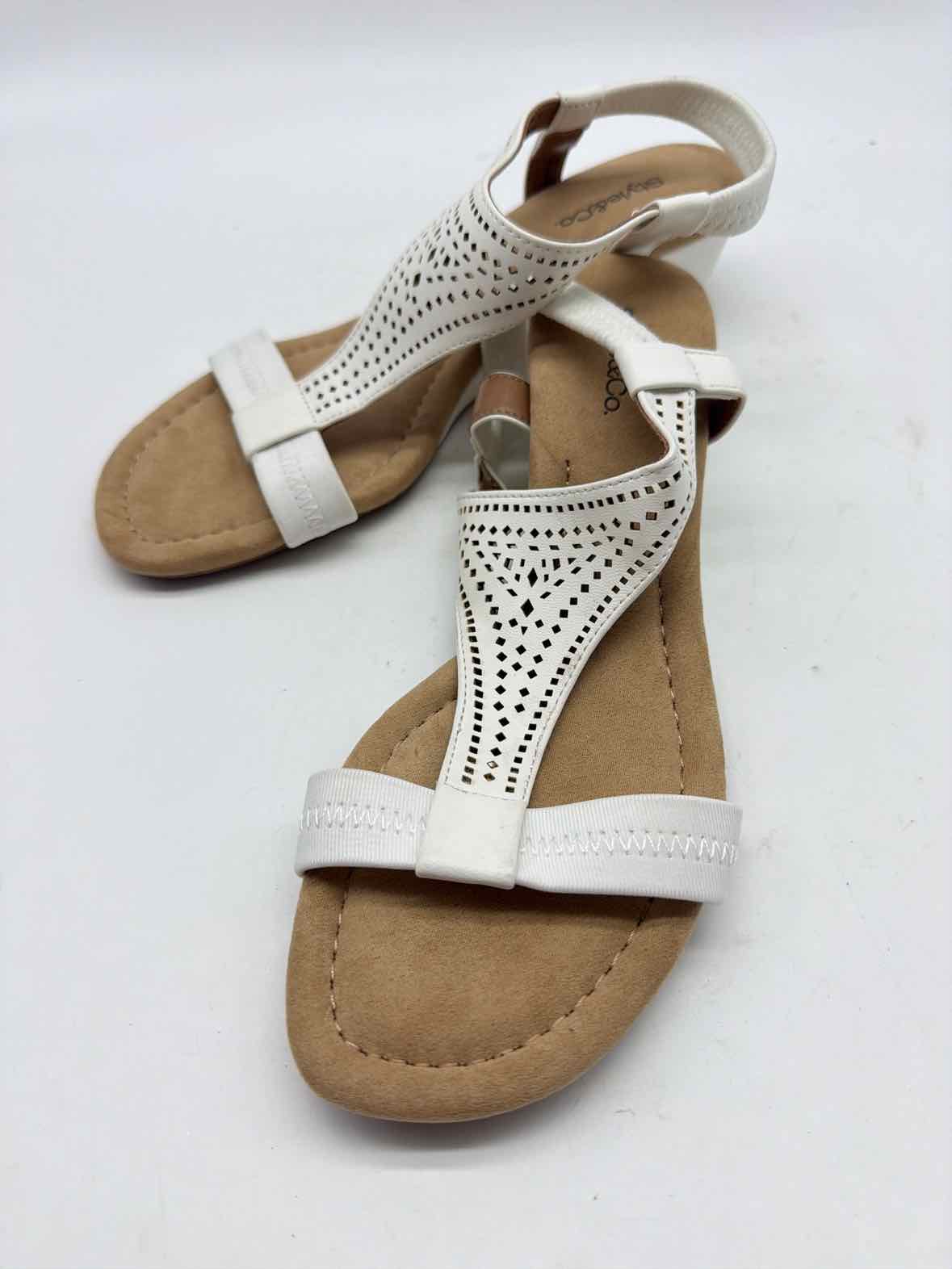 Pre-Owned Style & Co White Size 7 Wedge Heels | True Fashionistas.