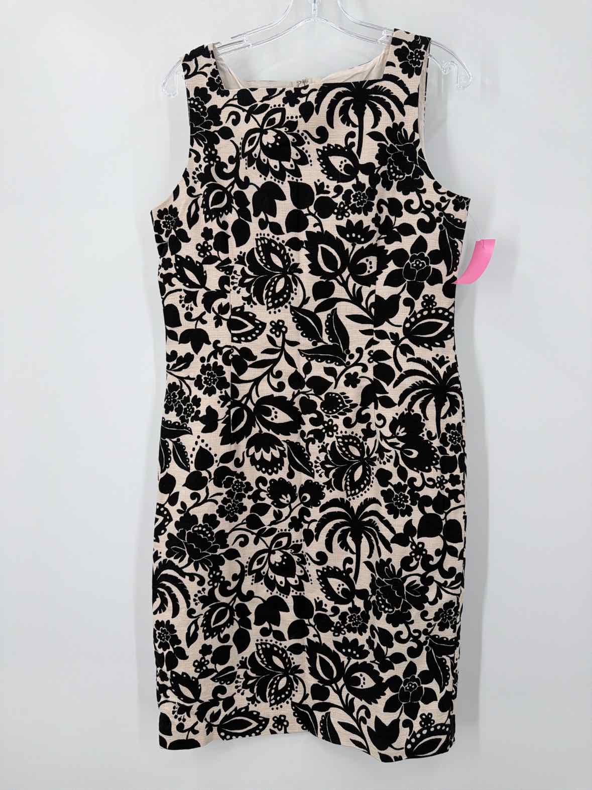 Pre-Owned Ann Taylor Black Size 8 Short Sleeveless Dress | True Fashionistas.
