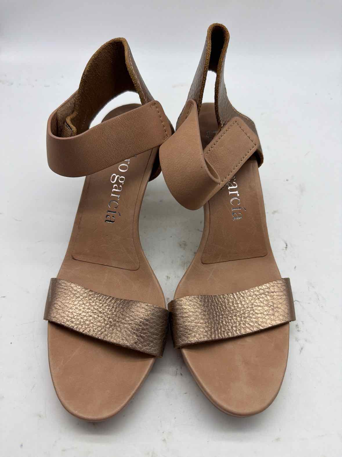 Pre-Owned Pedro Garcia Tan Size 39 Strappy Strappy Heels | True Fashionistas.
