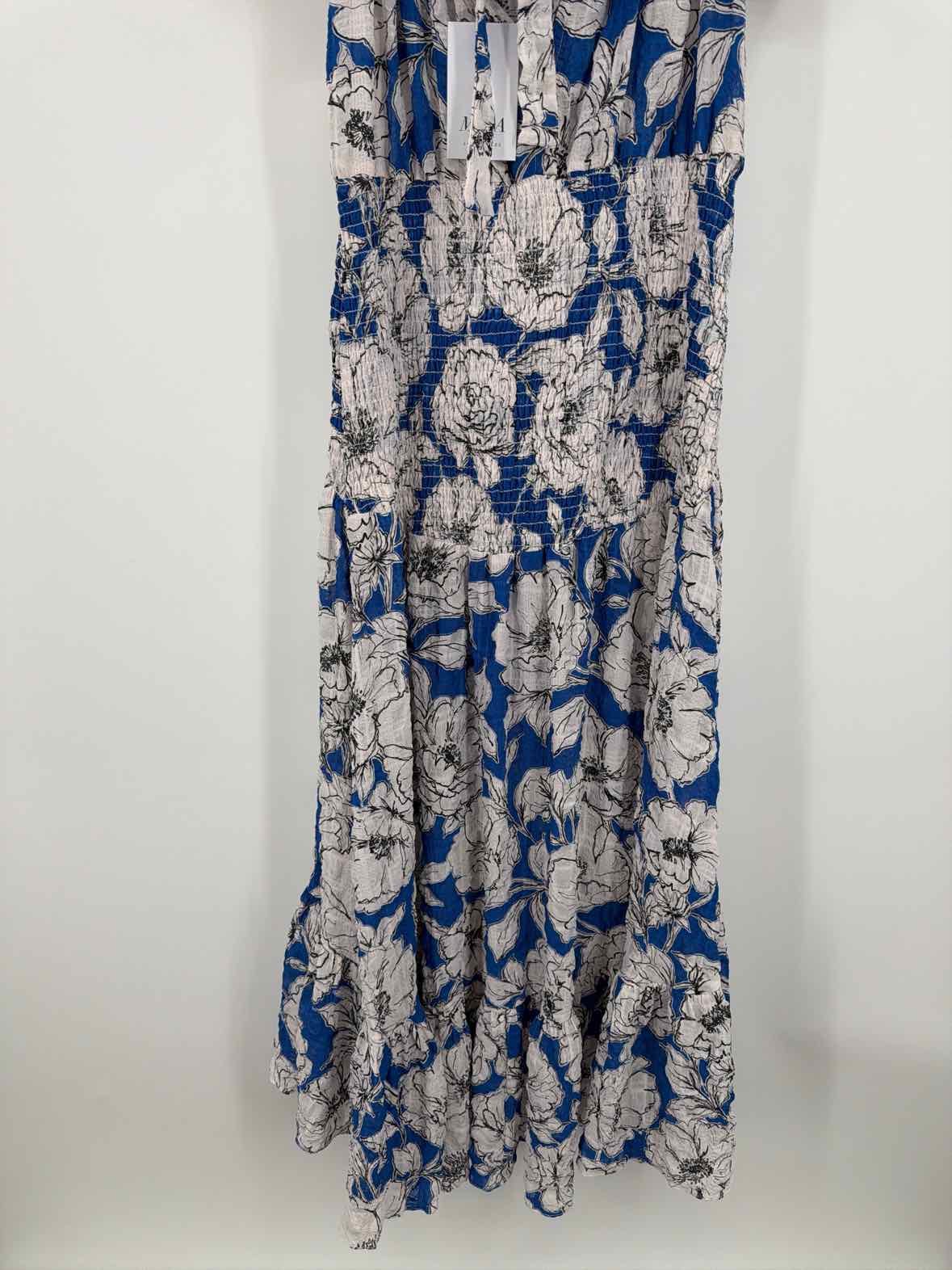Pre-Owned Misa Blue Size XS Long Short Sleeve Dress | True Fashionistas.