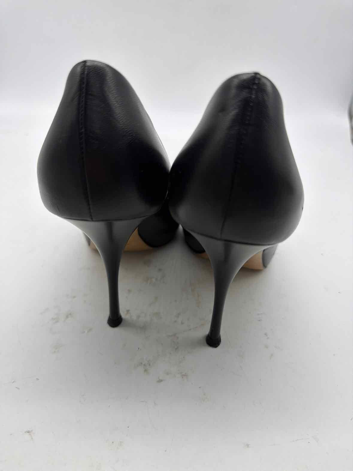 Pre-Owned Giuseppe Zanotti Black Size 41 Peep Toe Heels | True Fashionistas.