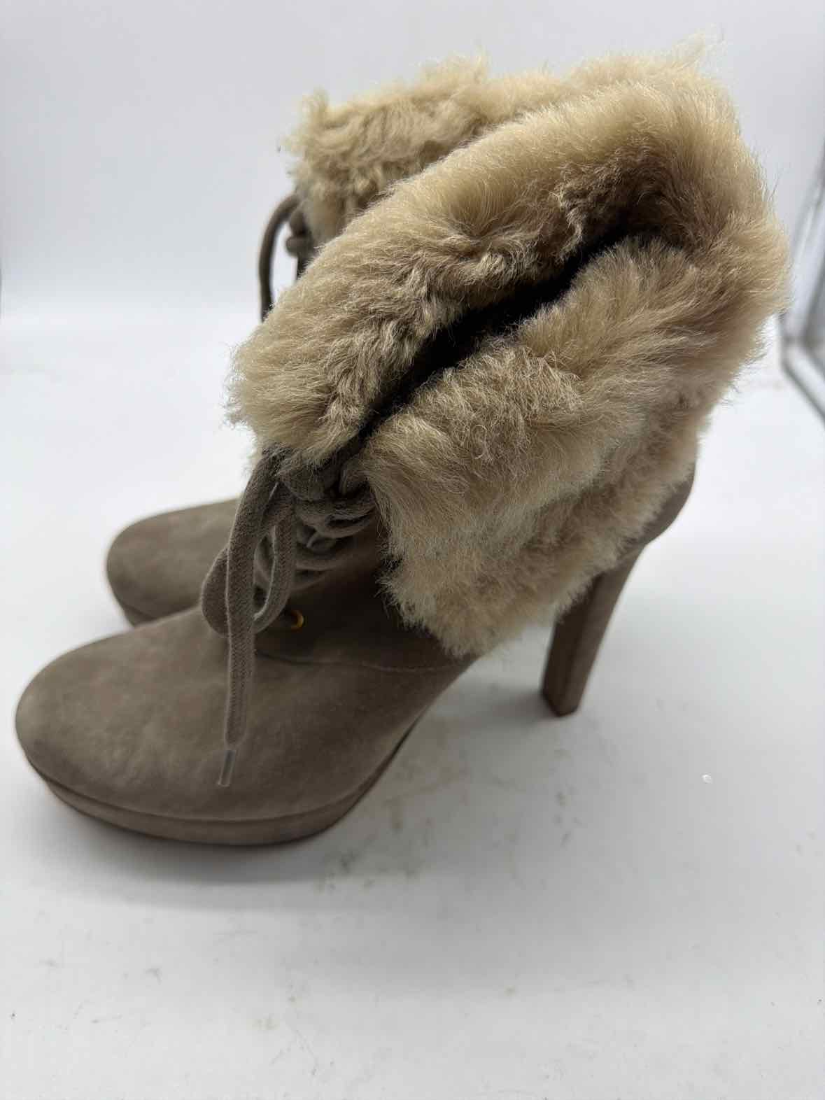 Pre-Owned Gucci Tan Size 10.5 Ankle Boot Boots | True Fashionistas.