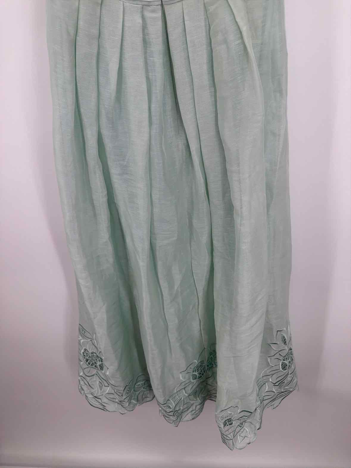 Pre-Owned Christy Lynn Blue Size XS Long Sleeveless Dress | True Fashionistas.