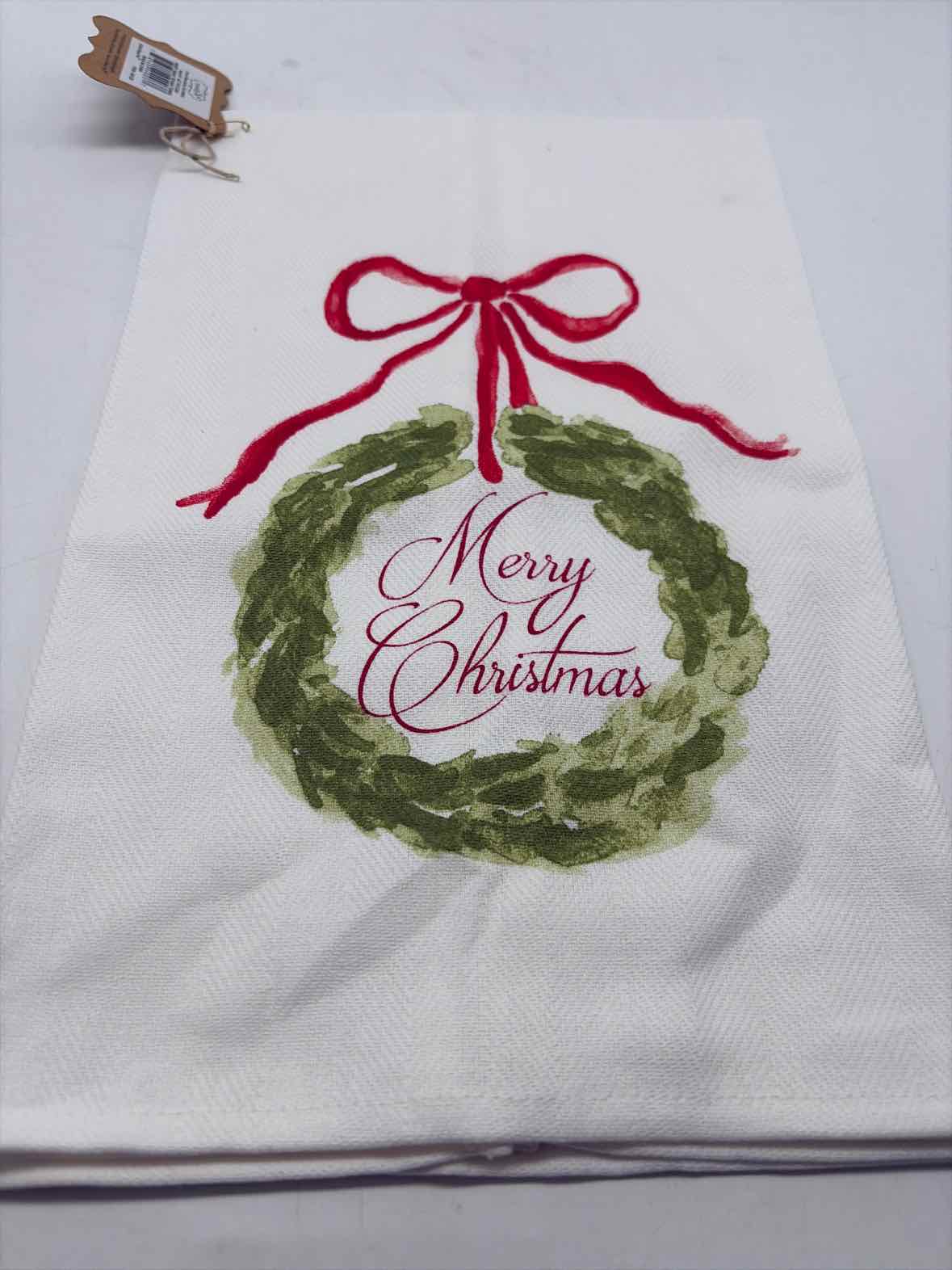 White Christmas Topiary Towel | True Fashionistas.