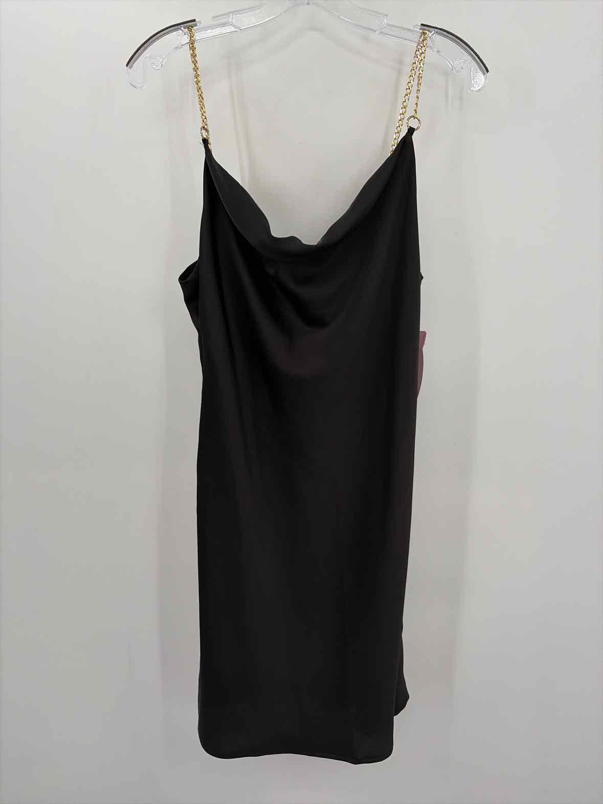 Pre-Owned Urban Outfitters Black Size Medium Knee Length Sleeveless Dress | True Fashionistas.