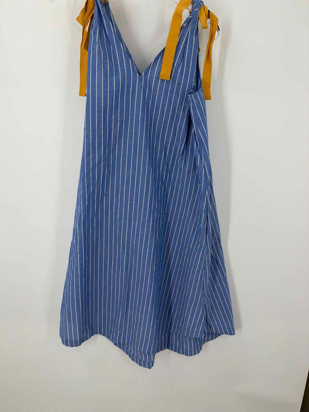 Pre-Owned Matilda Jane Blue Size Small Stripe Midi Sleeveless Dress | True Fashionistas.