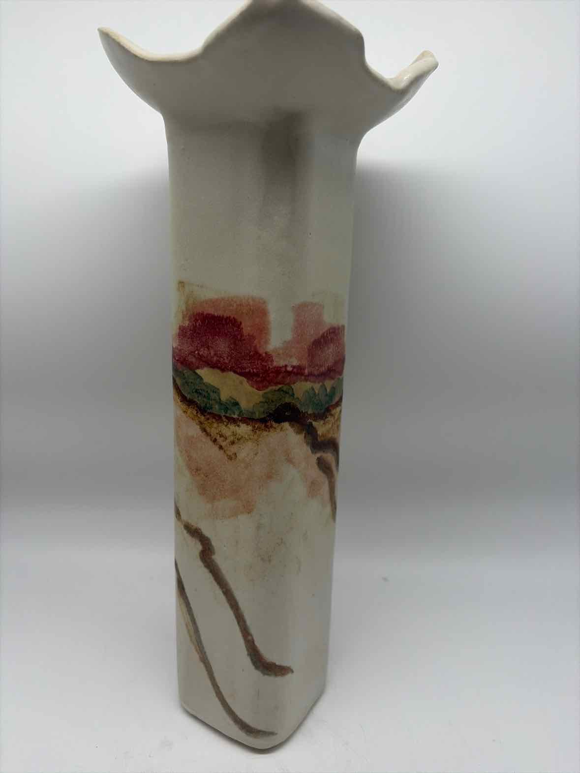 Vintage Southwest Vase | True Fashionistas.