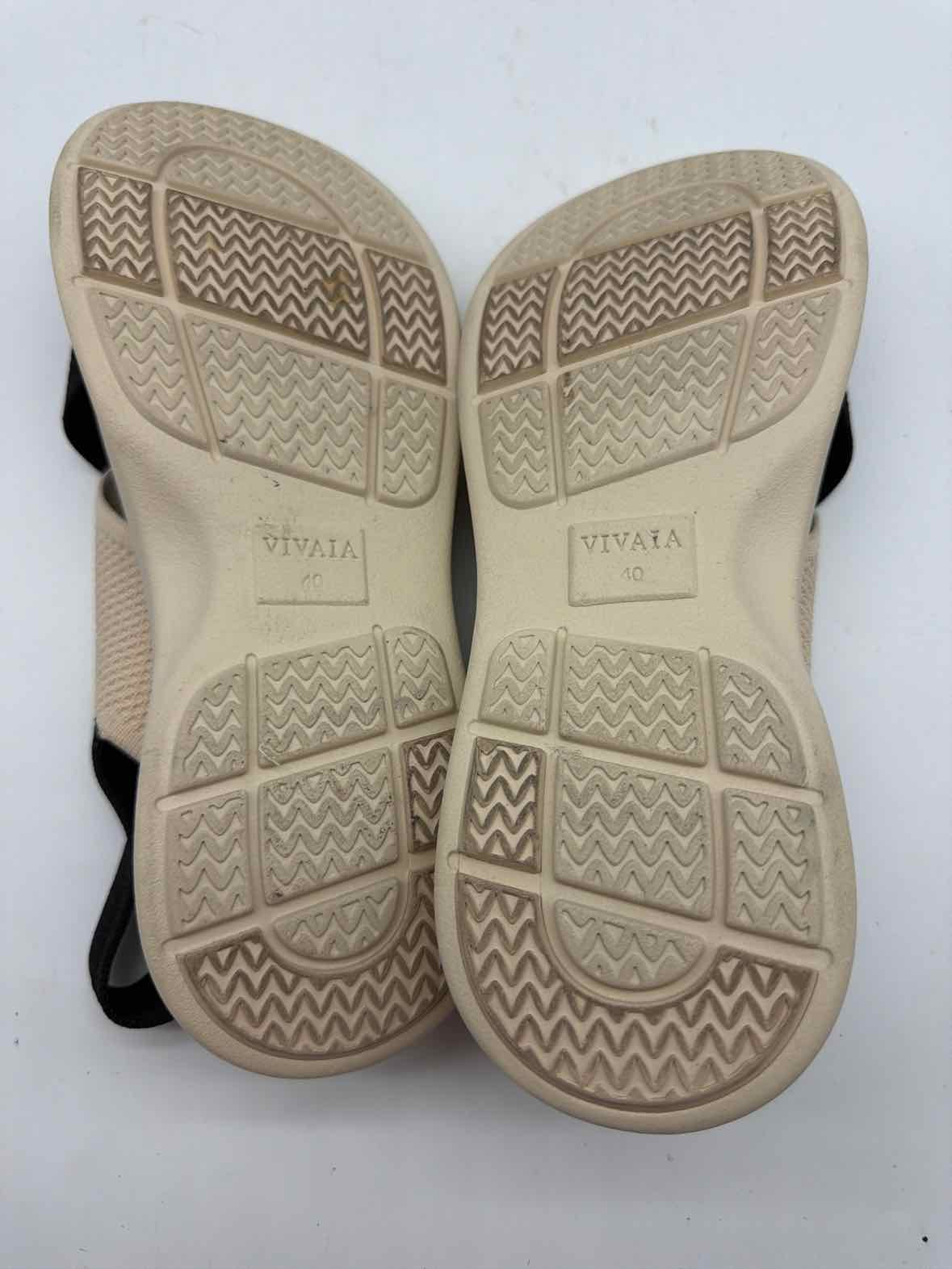 Pre-Owned Vivaia Black Size 40 Strappy Sandals | True Fashionistas.