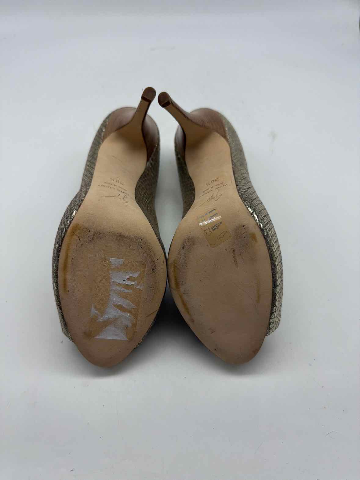 Pre-Owned Giuseppe Zanotti Gold Size 38.5 Peep Toe Heels | True Fashionistas.