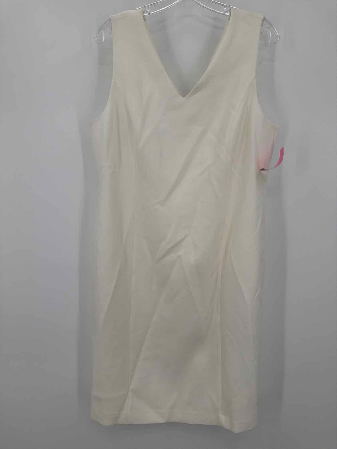 Pre-Owned Anne Klein White Size 16 Short Sleeveless Dress | True Fashionistas.