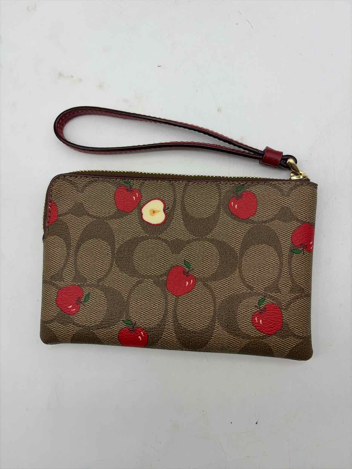 Pre-Owned Coach Tan Coin Purse Coin Purse | True Fashionistas.