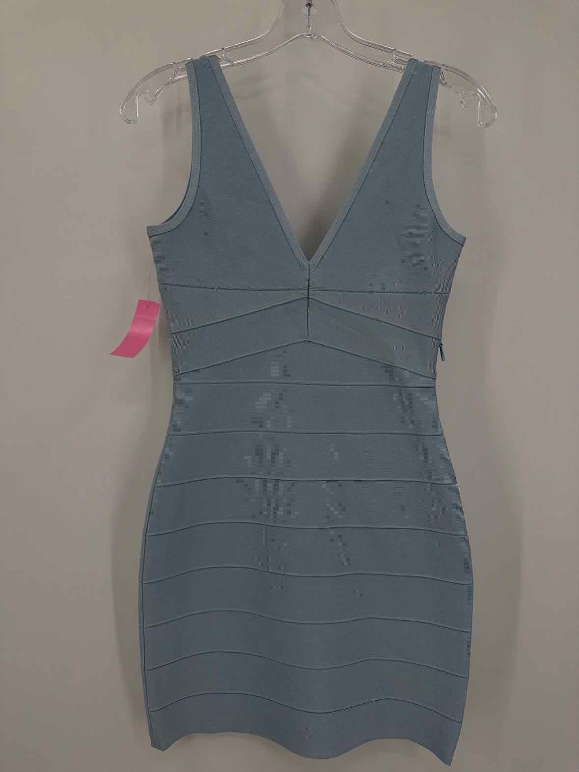 Pre-Owned Vera Wang Maids Blue Size XS Knit Bodycon Short Sleeveless Dress | True Fashionistas.