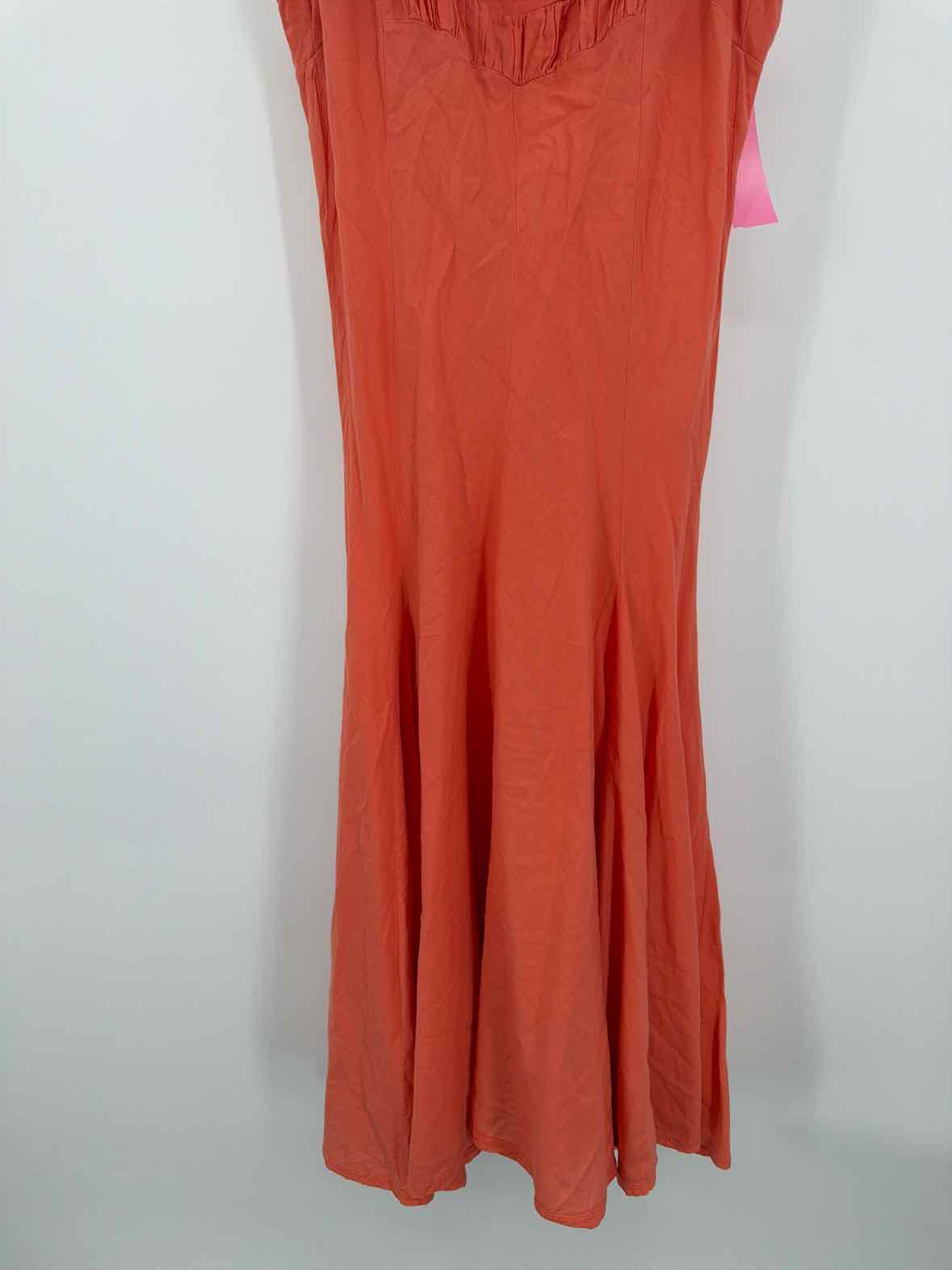 Pre-Owned Luna Luz Orange Size Medium Long Sleeveless Dress | True Fashionistas.