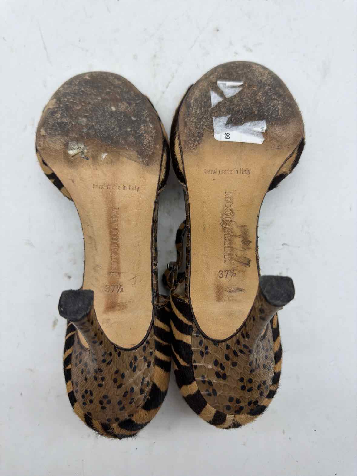Pre-Owned Manolo Blahnik Tan Size 7.5 Animal Print Ankle Strap Heels | True Fashionistas.