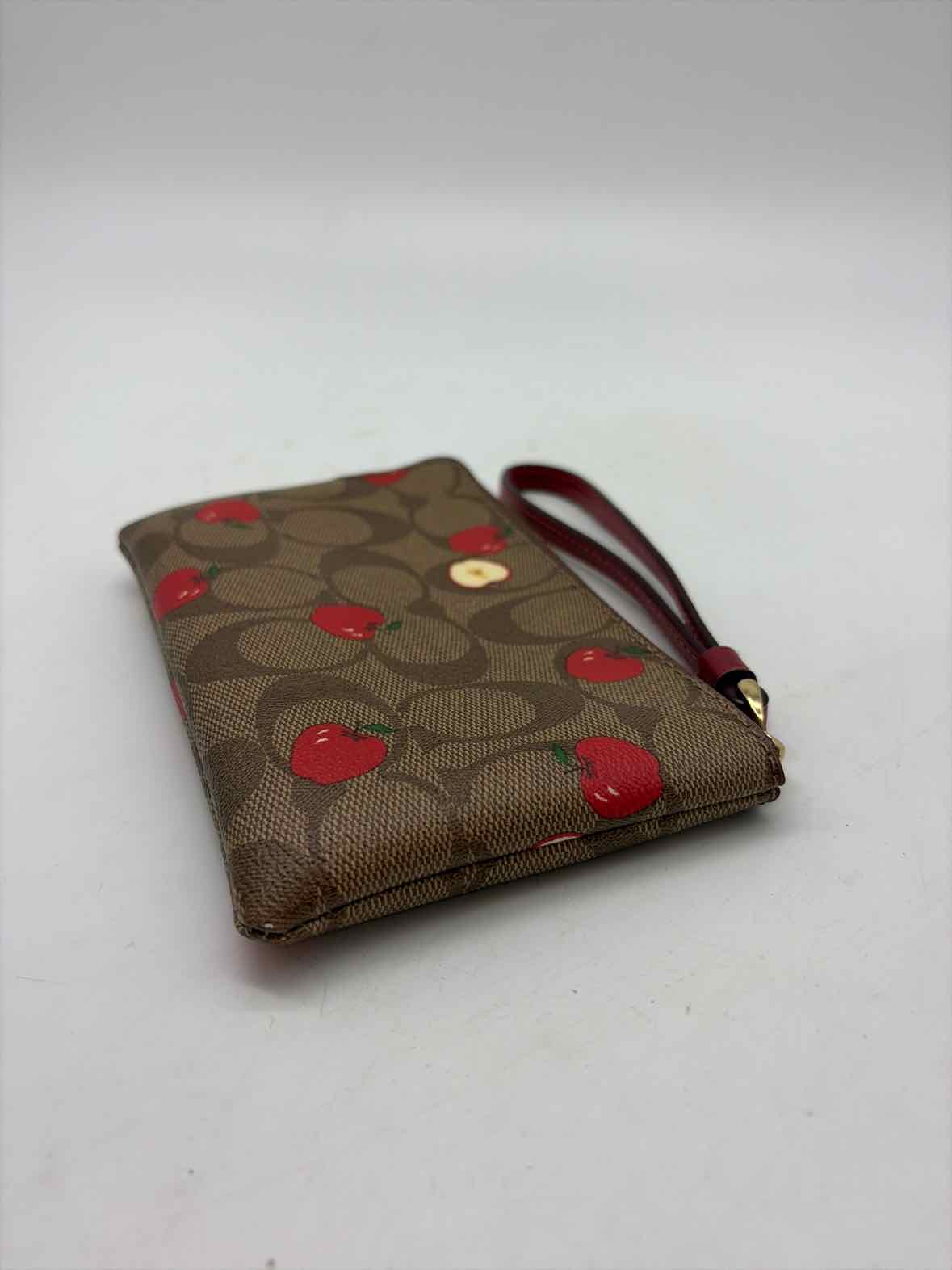 Pre-Owned Coach Tan Coin Purse Coin Purse | True Fashionistas.