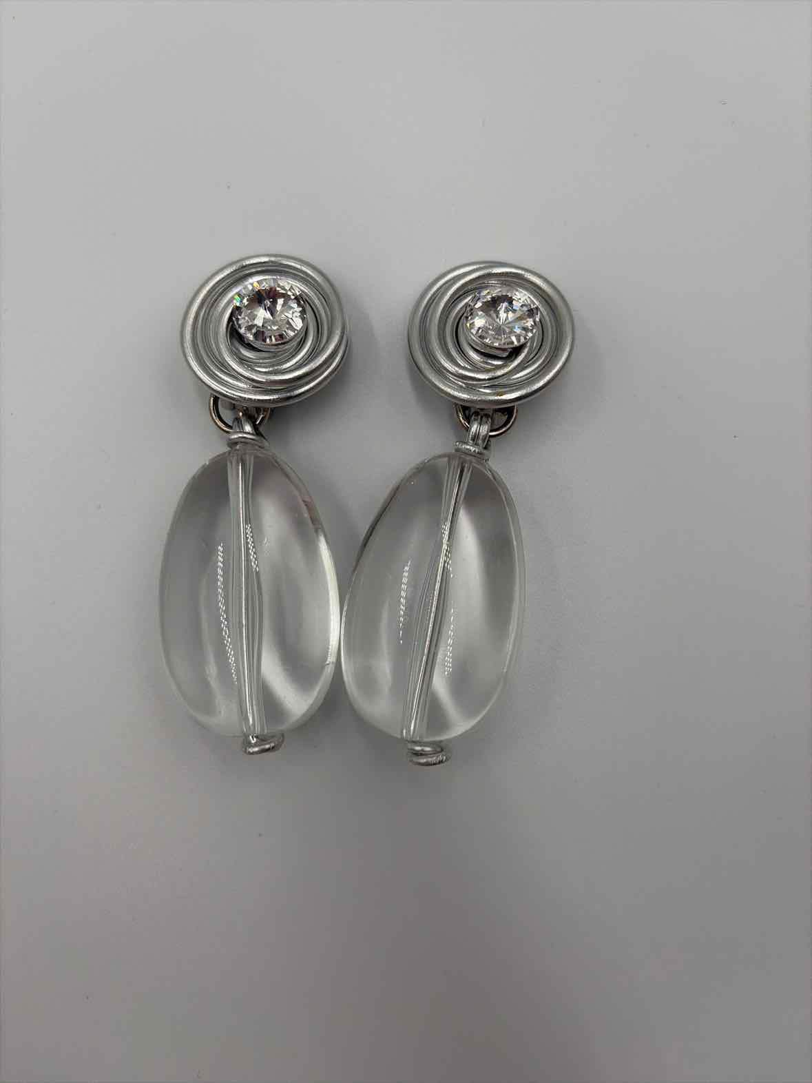 Jeff Lieb Silver clip Drop Earrings | True Fashionistas.