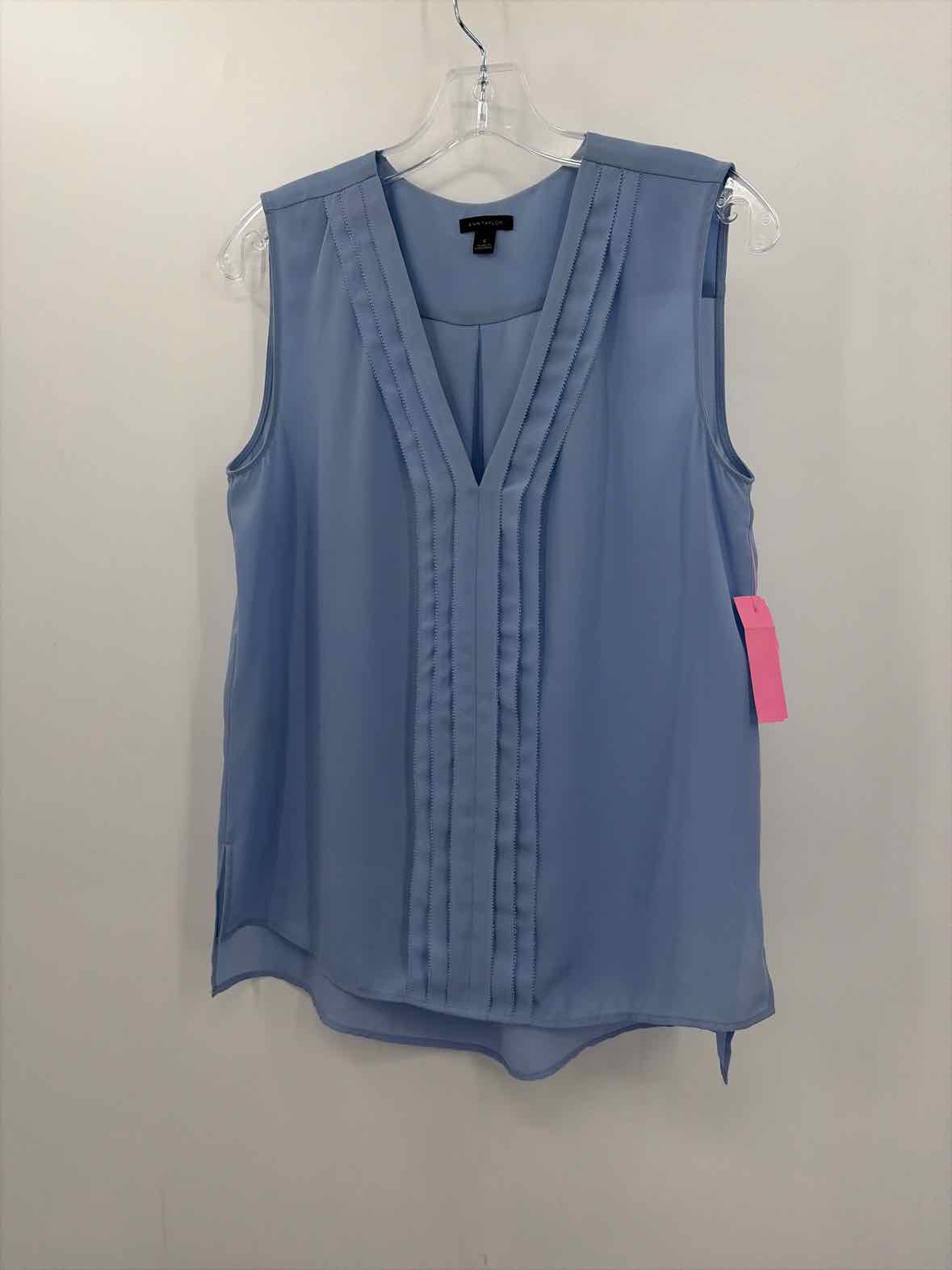 Pre-Owned Ann Taylor Blue Size Small Tank Top | True Fashionistas.