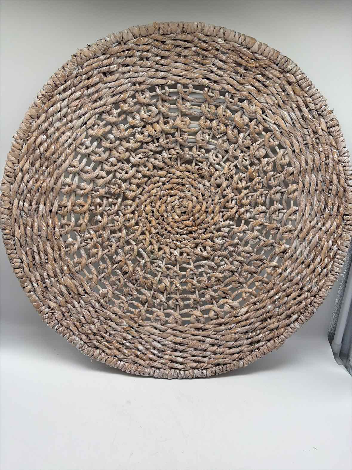 White Banana Leaf Decorative Wall Hanging | True Fashionistas.