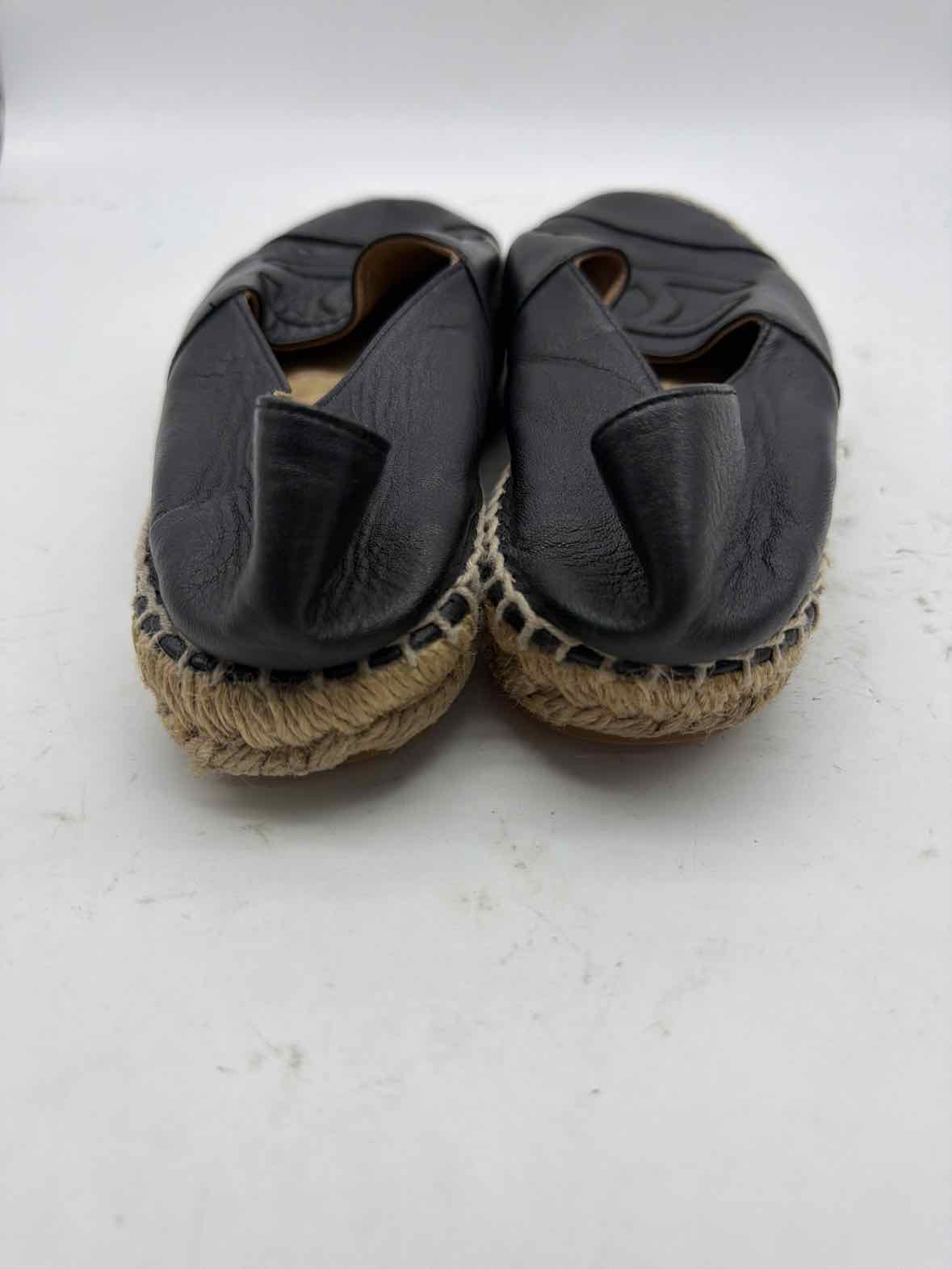 Pre-Owned Chanel Black Size 9 Leather Espadrille Flats | True Fashionistas.