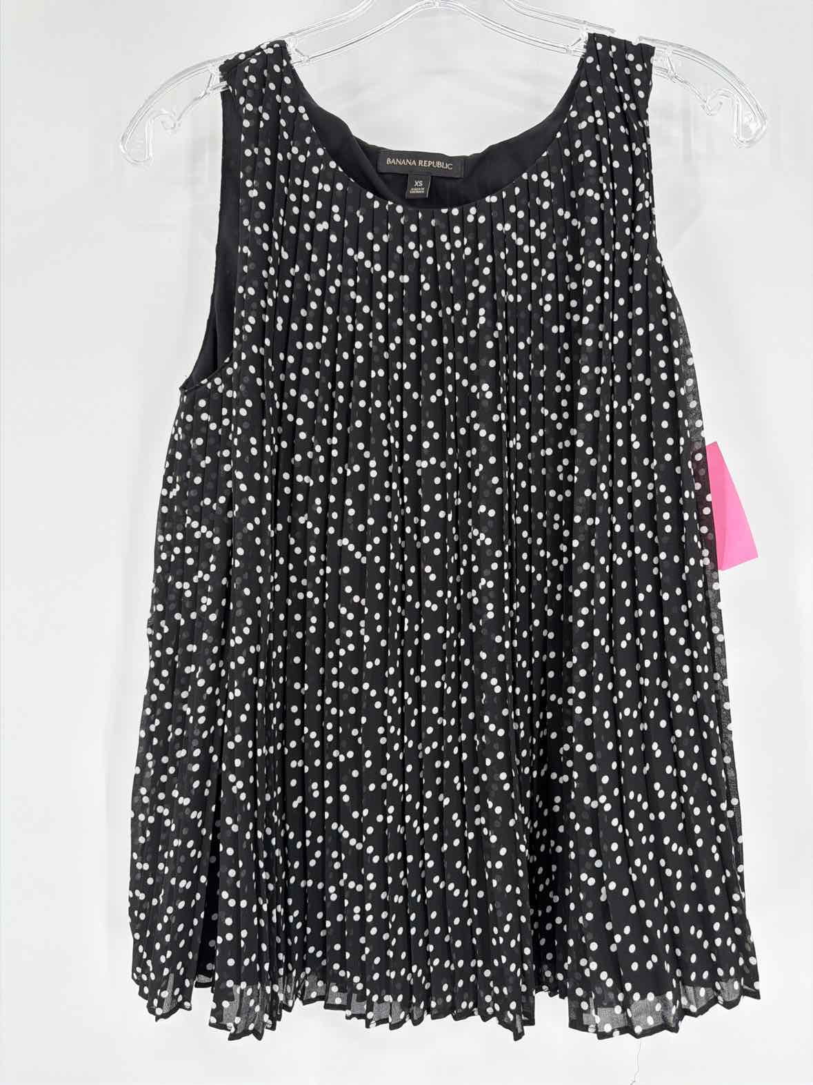 Pre-Owned Banana Republic Black Size XS Tank Top | True Fashionistas.